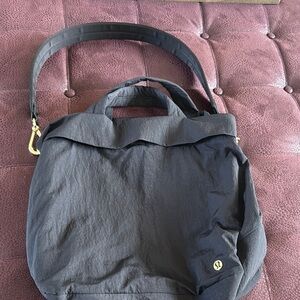 lululemon athletica Black Shoulder Bag with Minimalist Design